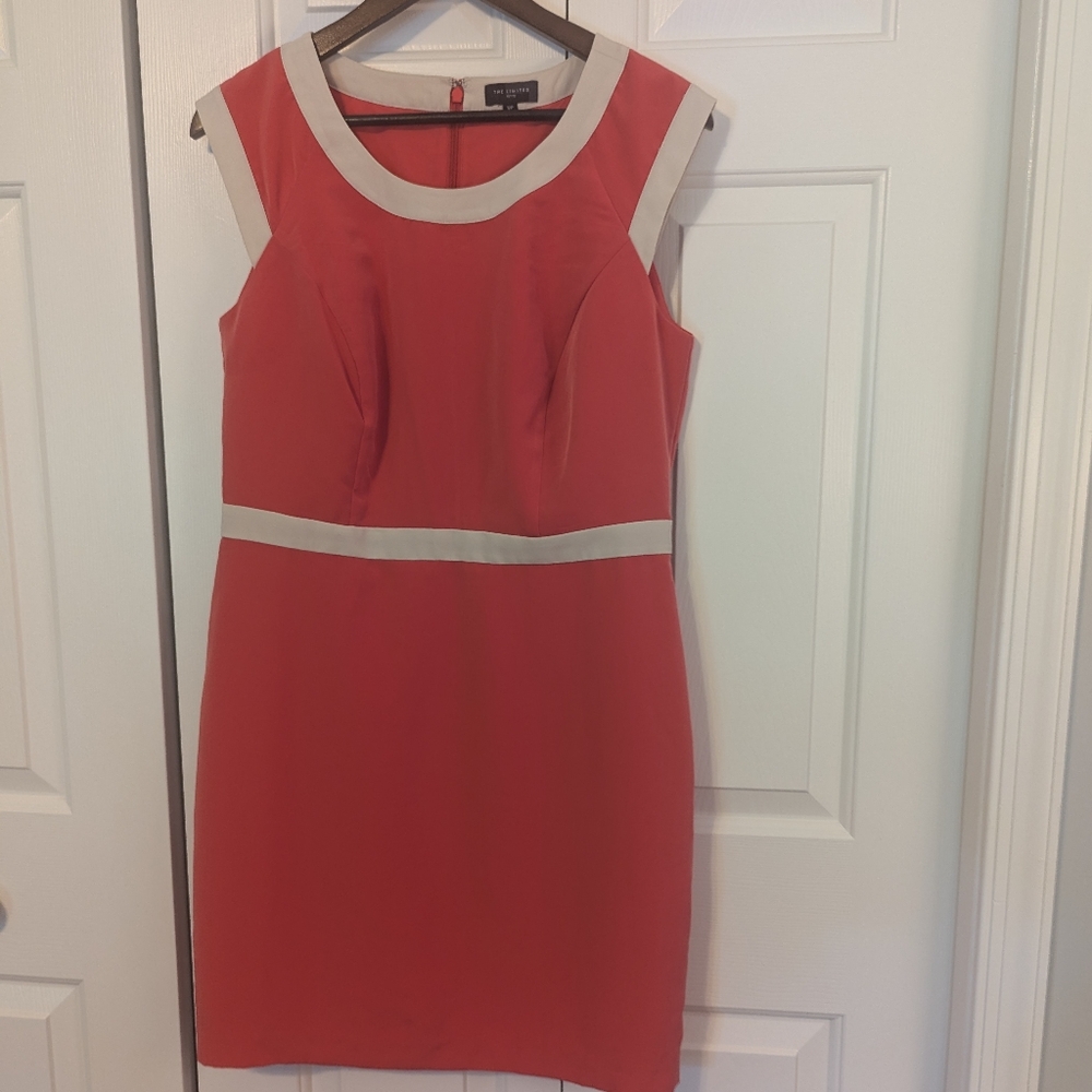 The Limited, size 12, peach shift dress